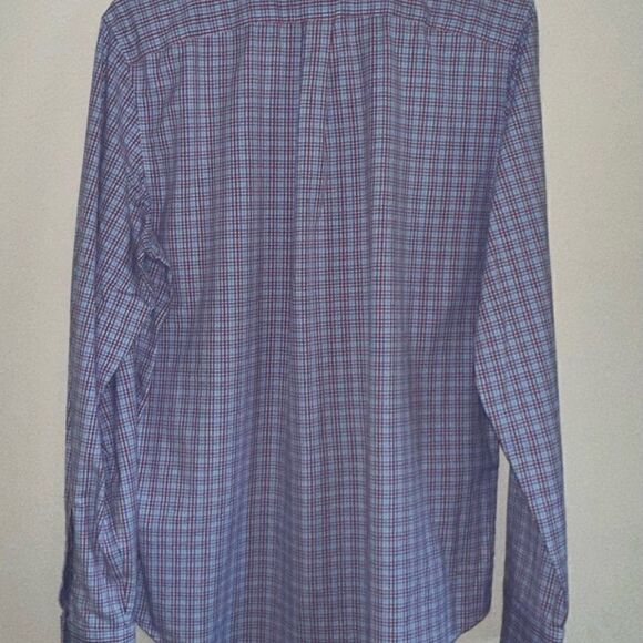 Vineyard Vines Performance Button Down Tucker Shirt SIZE S - Picture 2 of 3